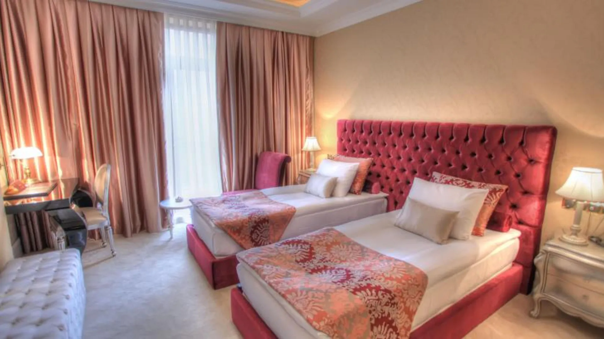 Lake Palace Baku 5*,  Ázerbájdžán